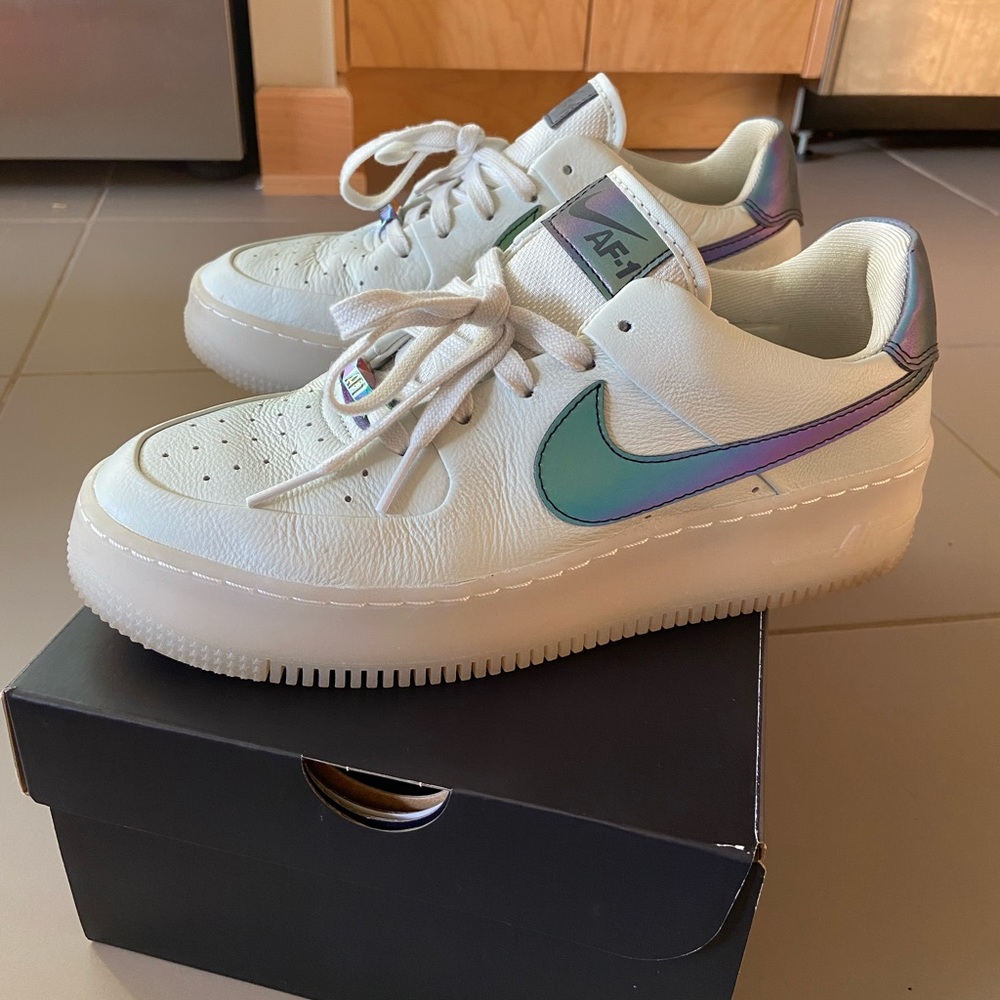Nike Air Force 1 Sage Low Lx